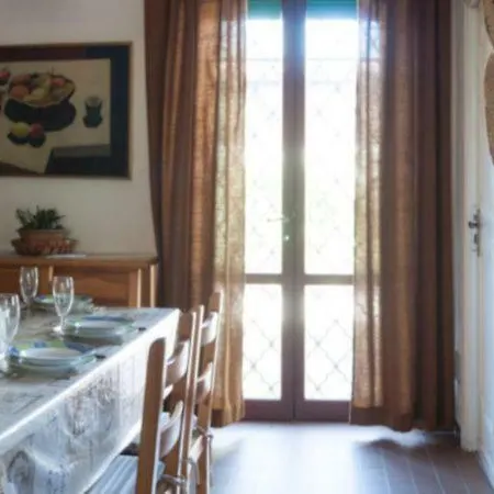 샬레 Pittulongu Chalet Sleeps 7 *