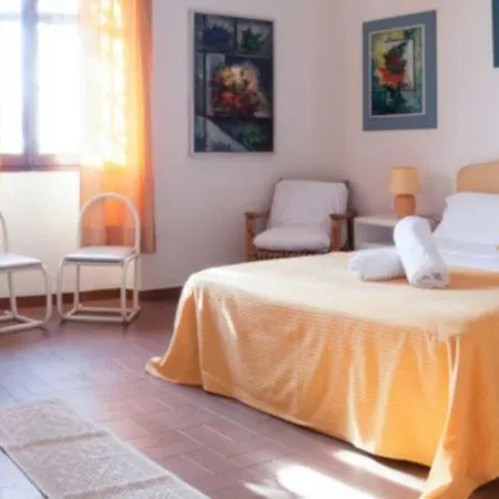 Pittulongu Chalet Sleeps 7 *